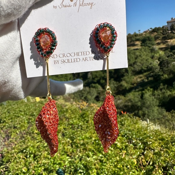 Lavish by Tricia Milaneze Tulip handmade crochet earrings - Picture 8 of 9